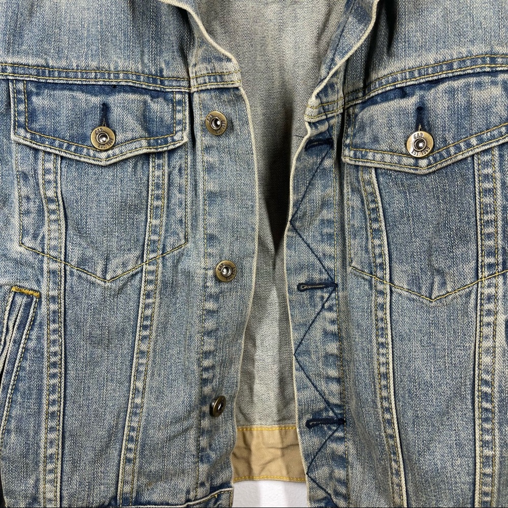 GAP Jean Jacket - Picture 8 of 9